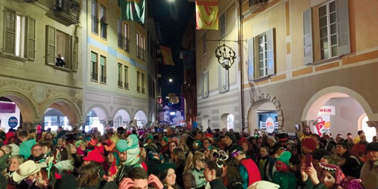 Associação Cultural e Recreativa Portuguesa de Baar Domingo de Fado e música variada