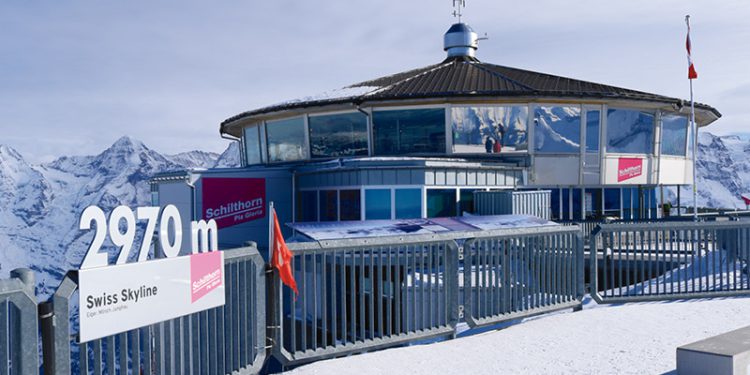 Associação Cultural e Recreativa Portuguesa de Baar Domingo de Fado e música variada