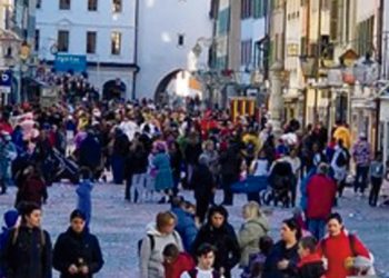 Associação Cultural e Recreativa Portuguesa de Baar Domingo de Fado e música variada